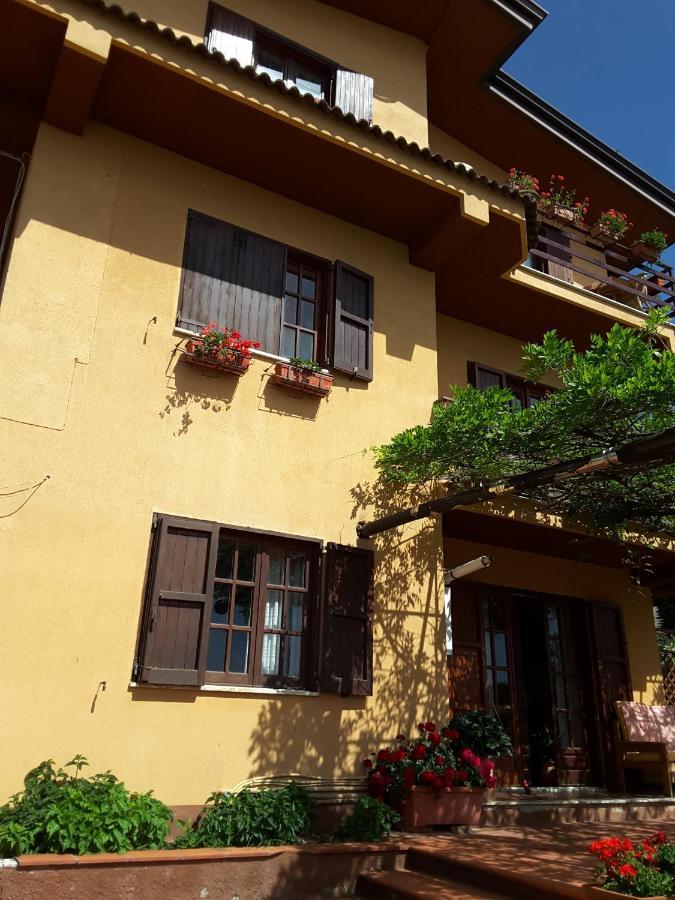 Bed and Breakfast Mansarda Fiorita Abatemarco Exteriér fotografie